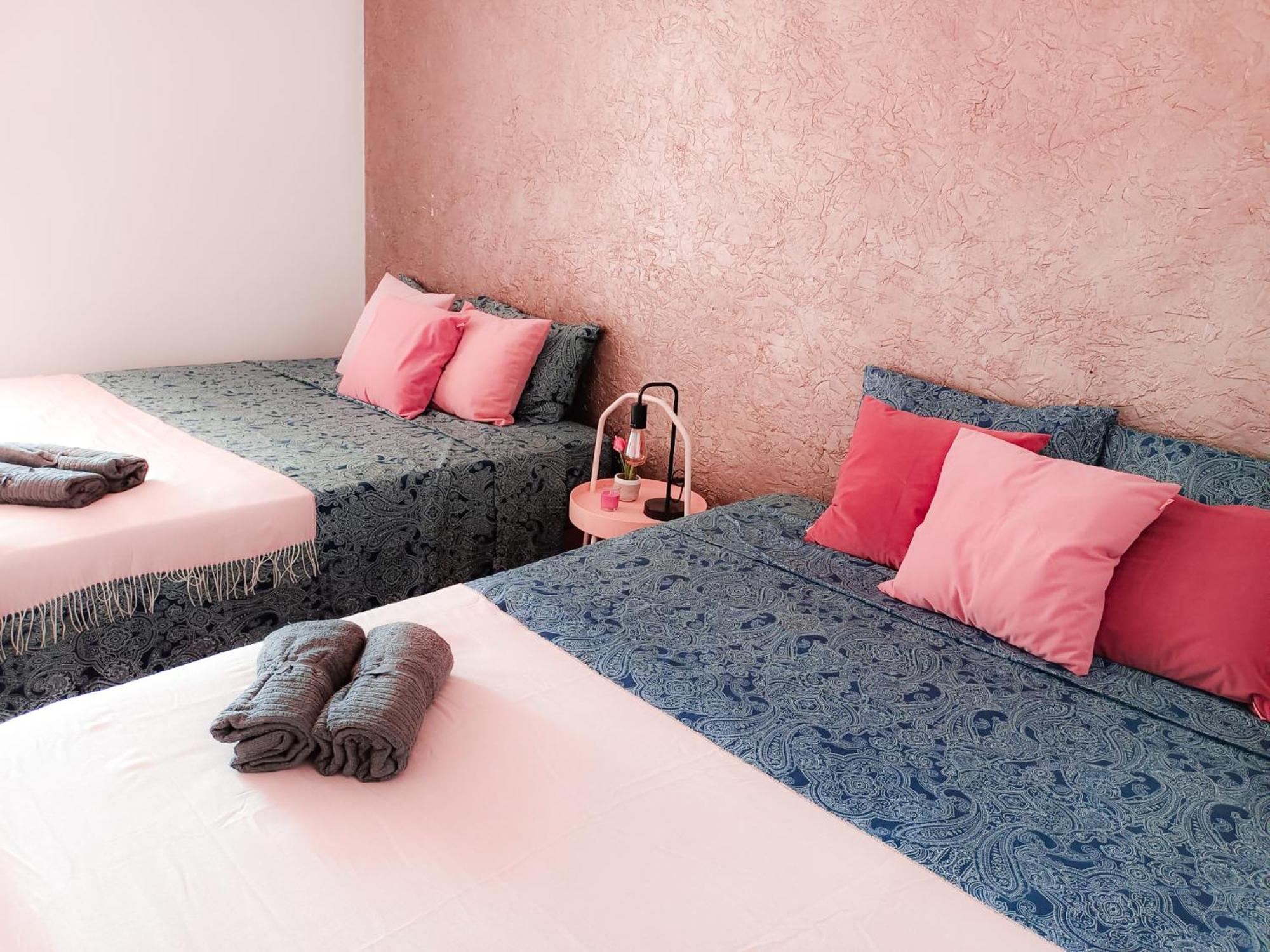 برشلونة By Urquinaona Private Rooms المظهر الخارجي الصورة